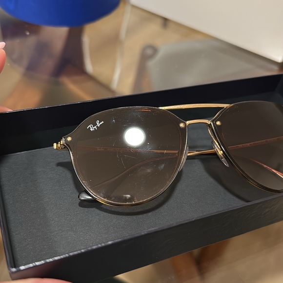 Ray-Ban Sunglasses - Picture 4 of 13
